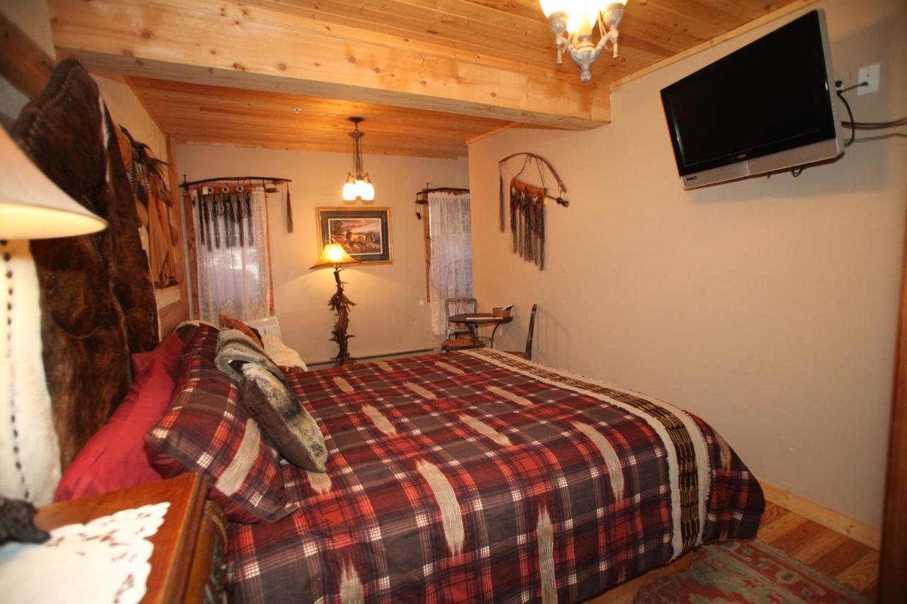Swan River Inn Bigfork Exteriér fotografie