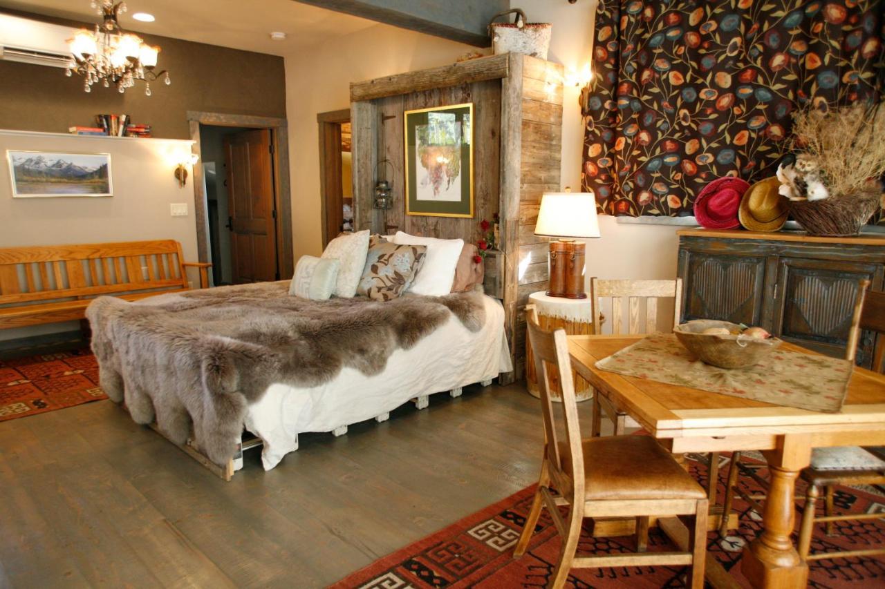 Swan River Inn Bigfork Exteriér fotografie
